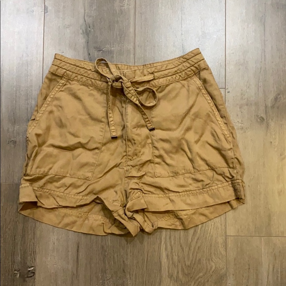 Divided high waist shorts - Sz. 6